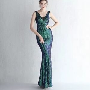 Chic Green and Blue Maxi Dress